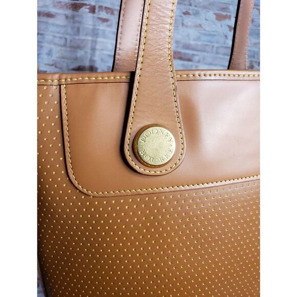Dooney & Bourke Vintage, Leather, Bucket Purse - Excellent Condition! - Picture 5 of 12